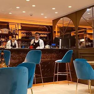 Just Hotel