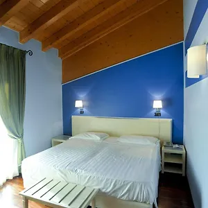 Hotel Ristorante Vecchia Riva *** Varese